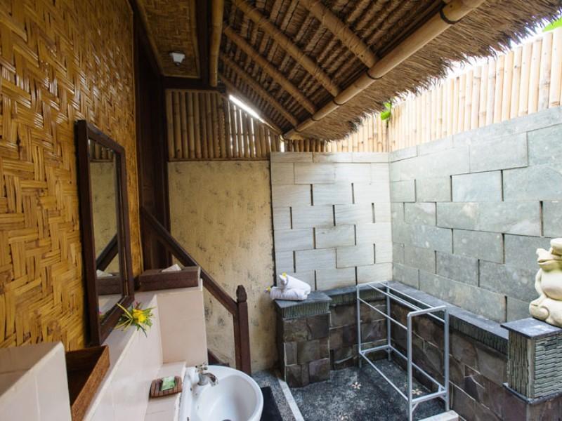 Alam Nusa Bungalow Huts & Spa Lembongan Exterior photo